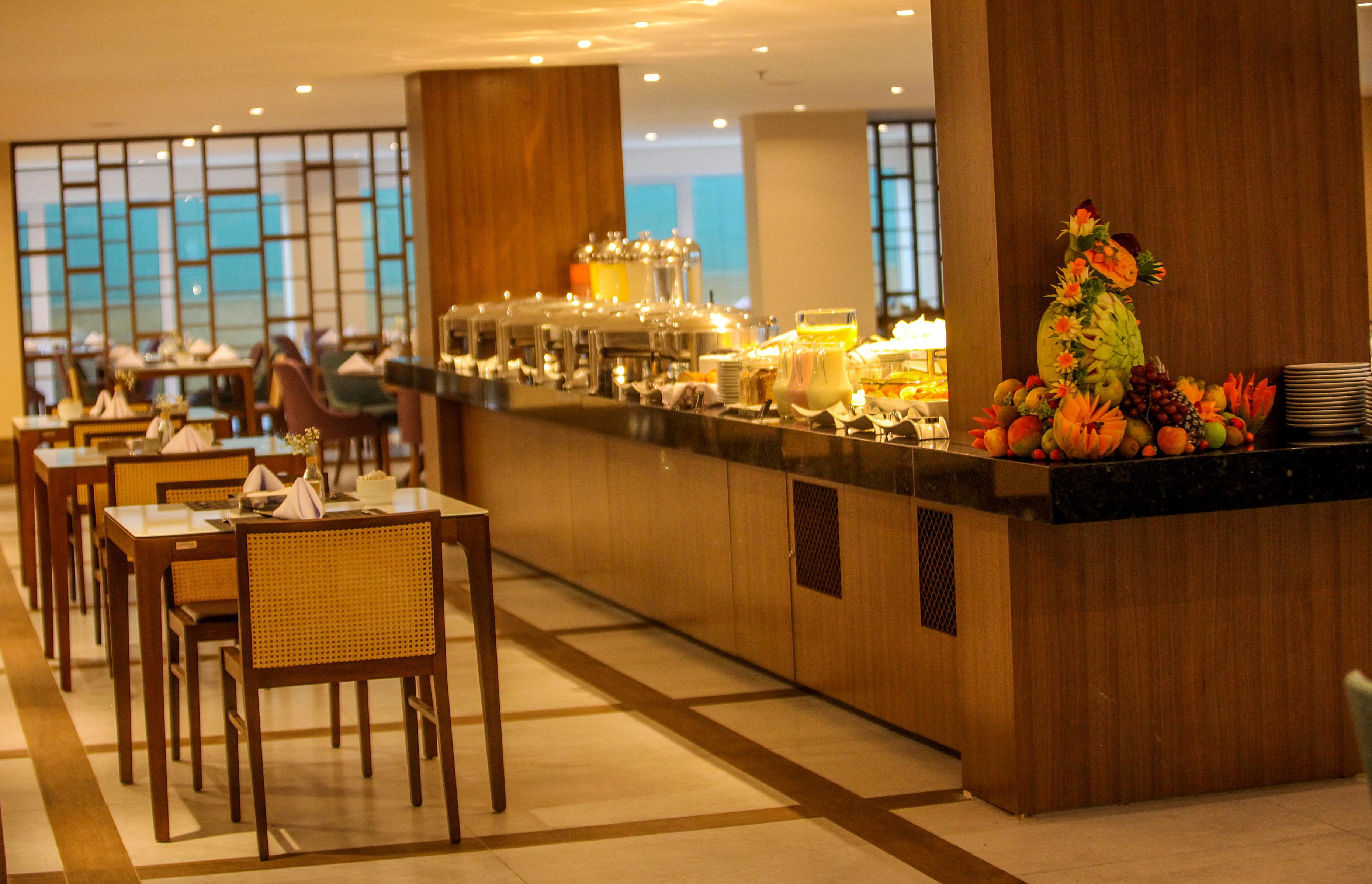 Gran Mareiro Hotel ฟอร์ตาเลซา ภายนอก รูปภาพ The buffet at the hotel